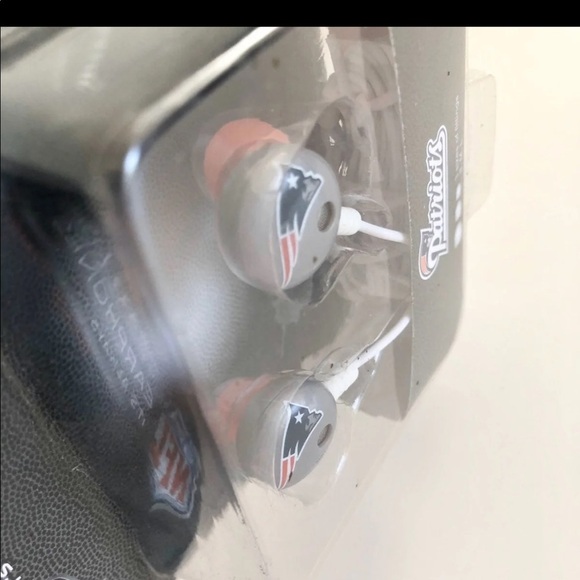 New England Patriots IPhone/ IPod Earbuds/ Earphones - Picture 6 of 9